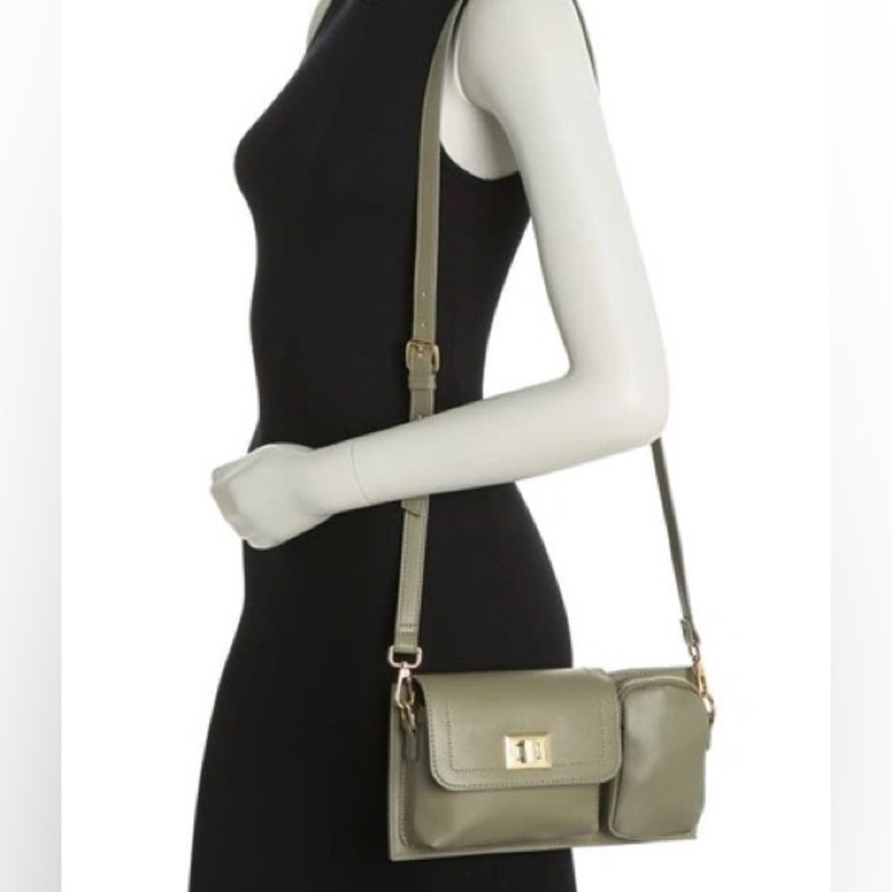Steve Madden Lexxy Multipocket crossbody bag